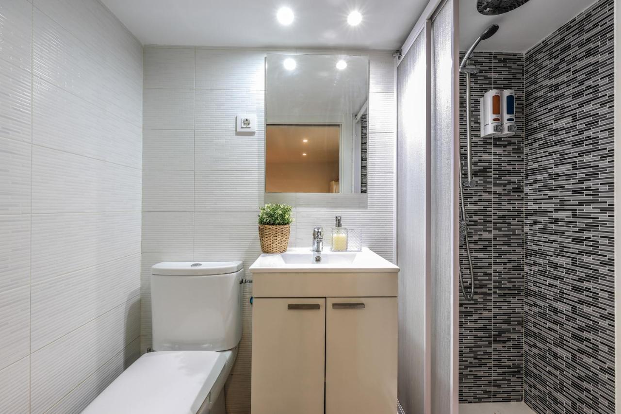 Discover Madrid From Our Cozy Studio Luaran gambar